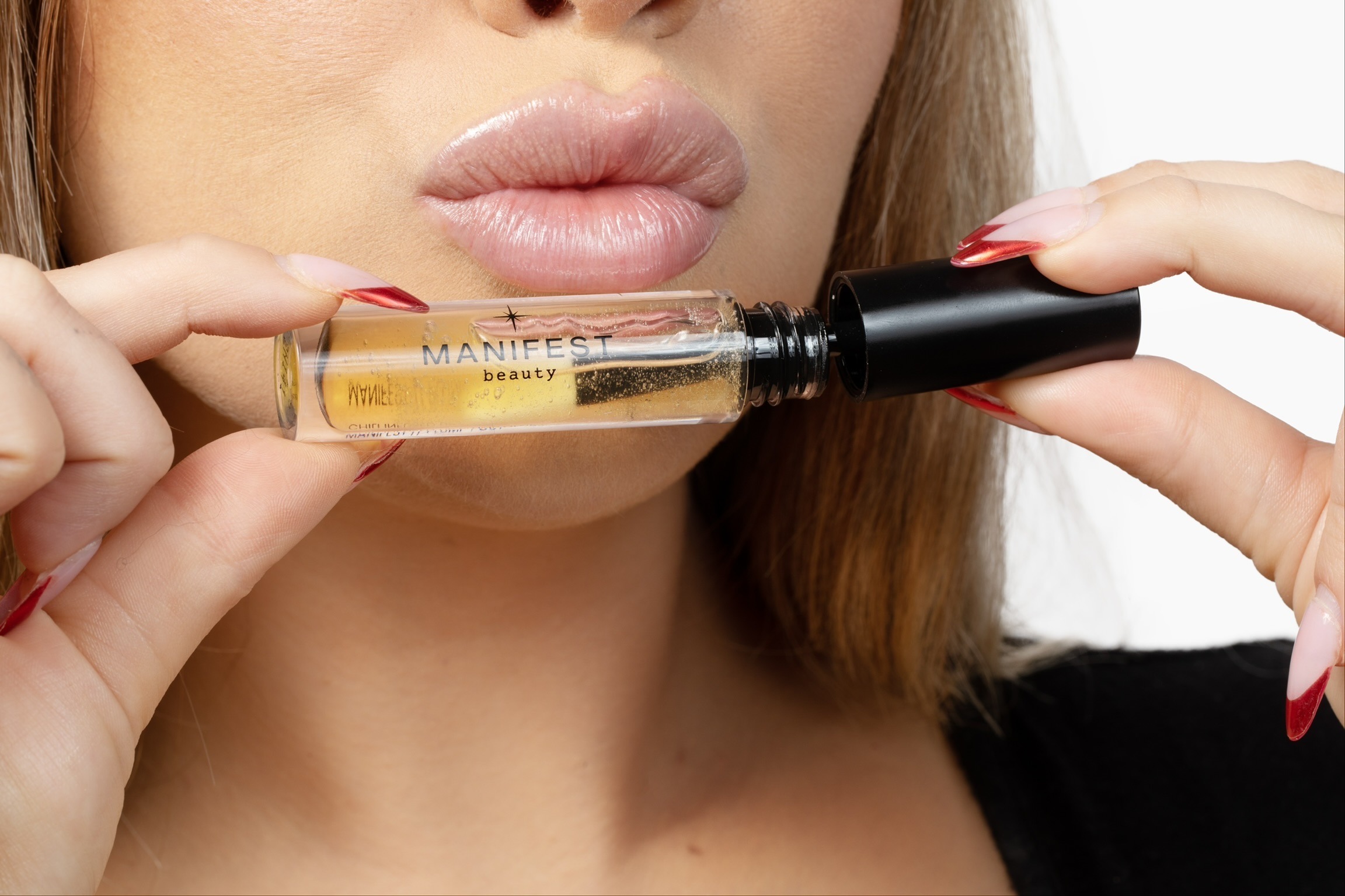 Los Angeles/Dubai brand disrupt lip plumping market with MANIFEST//PLUMP POUT 1594